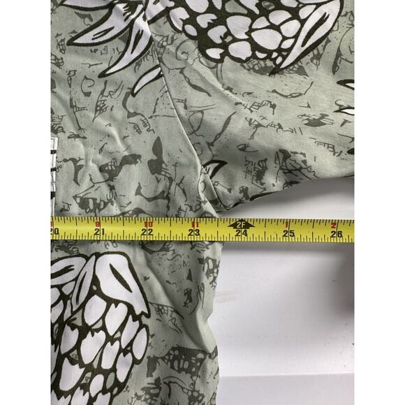 Roundy Bay Tropical Hawaiian Button Down Shirt 100% Polyester Pineapple Mens L - Picture 5 of 5